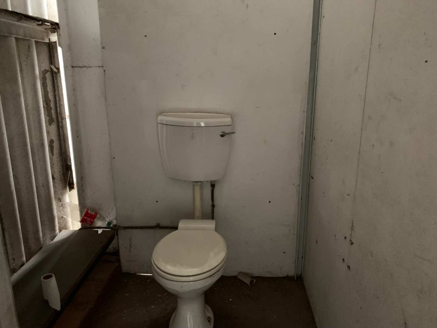 To Let commercial Property for Rent in Elsies River Western Cape